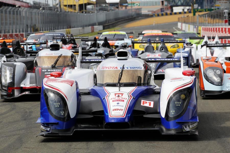  Toyota TS030 Hybrid 2012 года  (фото 5 из 39)